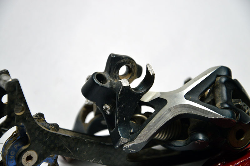 XTR rear derailleur with busted b-knuckle