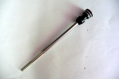 Air spring rod and seal head assembly