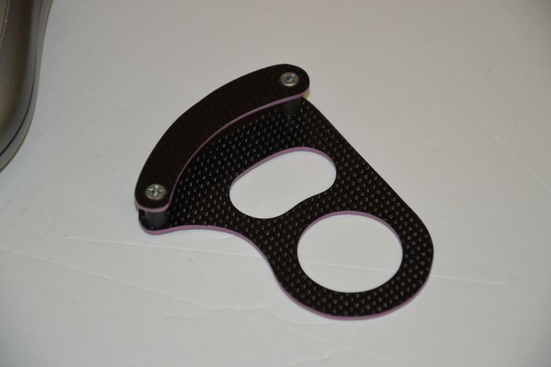 Finished carbon fibre 28t chain guide